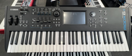 Yamaha - MODX6+